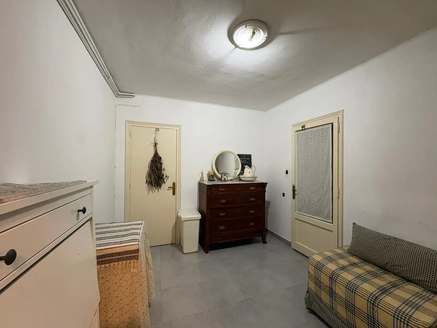 Bedroom of Flat for sale in Girona  with Heating and Balcony