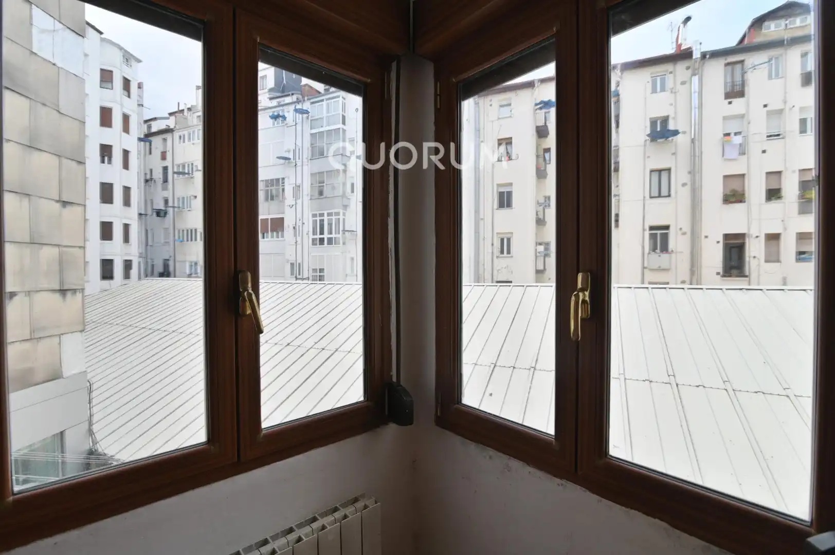 Dormitori de Pis en venda en Bilbao  amb Calefacció