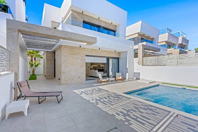 Casa-chalet en Venta en San Miguel de Salinas