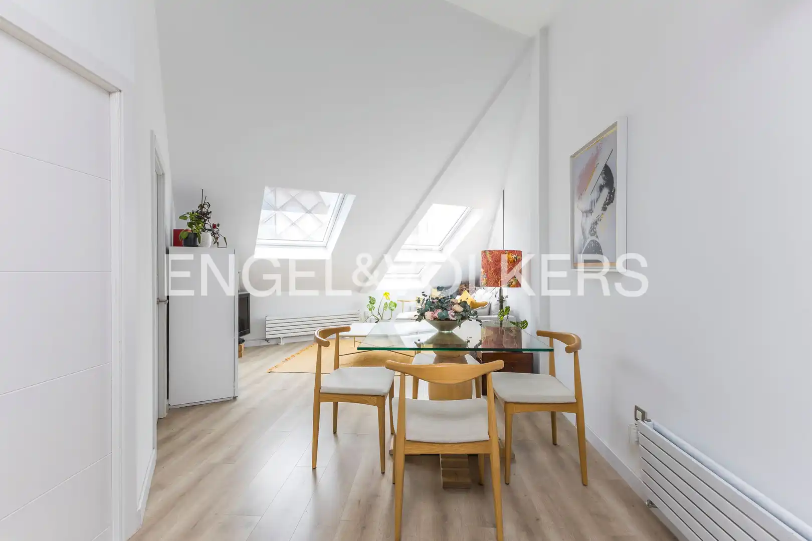Dining room of Flat for rent in  Madrid Capital  with Air Conditioner and Heating