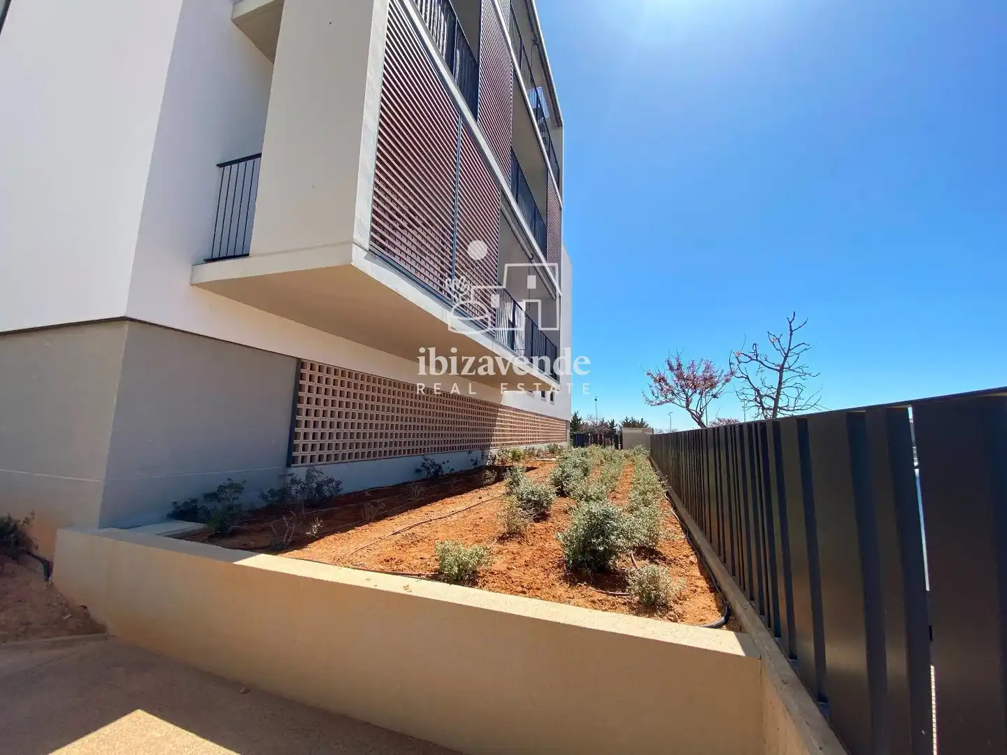 Vista exterior de Piso en venta en Santa Eulària des Riu con Aire acondicionado, Calefacción y Terraza