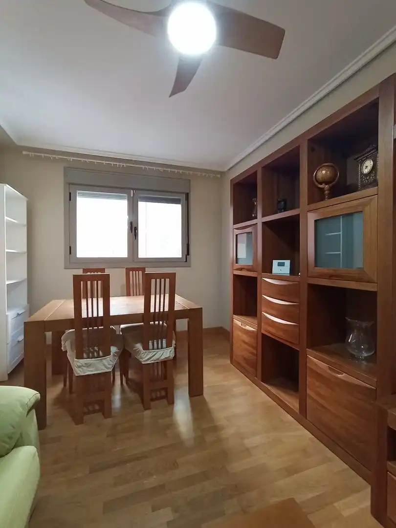 Dining room of Flat for rent in Parla  with Air Conditioner, Heating and Storage room