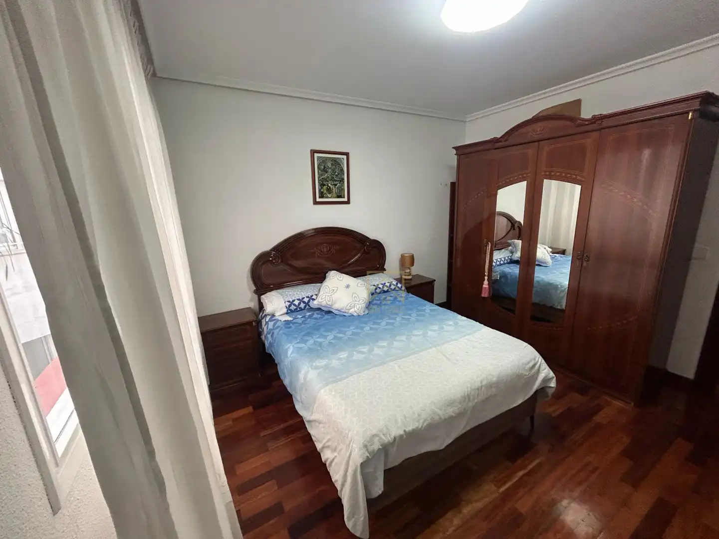 Habitación de Piso de alquiler en Torrelavega  con Calefacción, Parquet y Amueblado