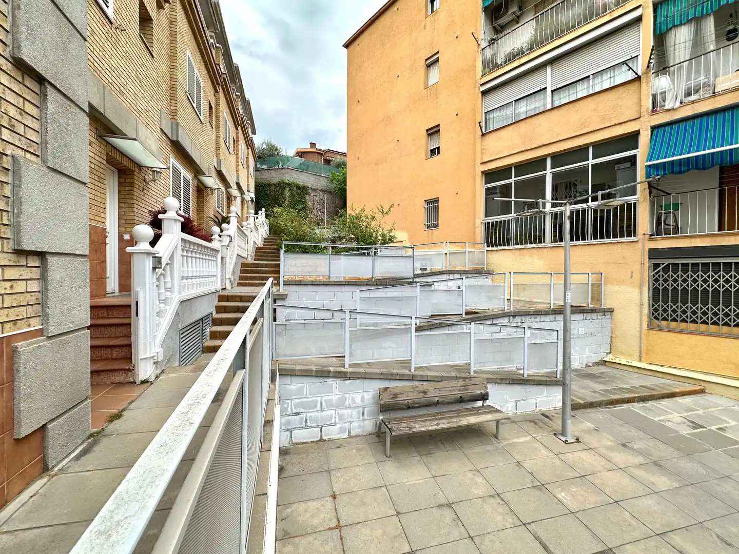 Exterior view of Detached homes for sale in Santa Coloma de Gramenet  with Air Conditioner, Heating and Terrace