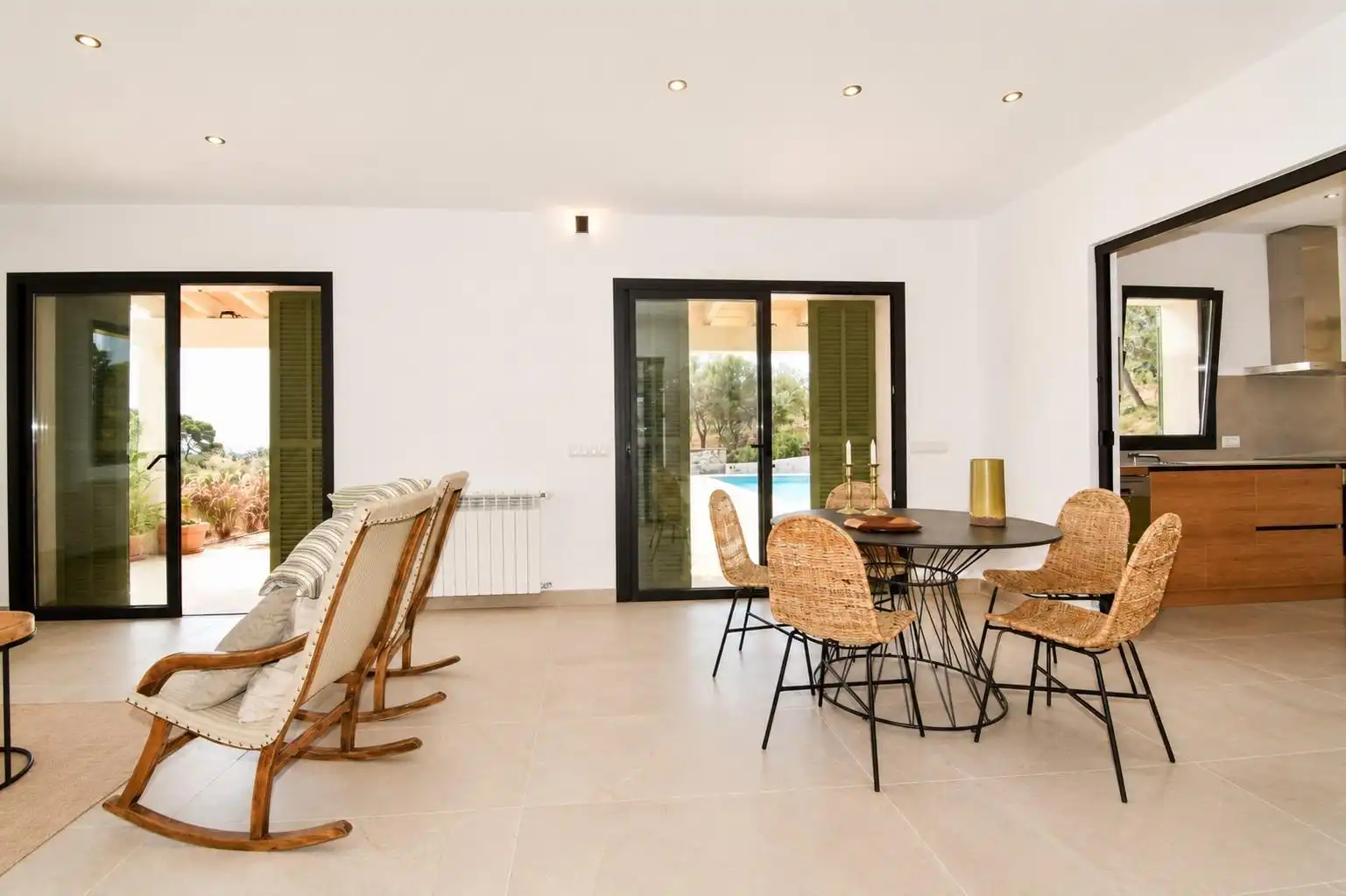 Esszimmer von Country house zur Miete in Búger mit Klimaanlage, Heizung und Privatgarten