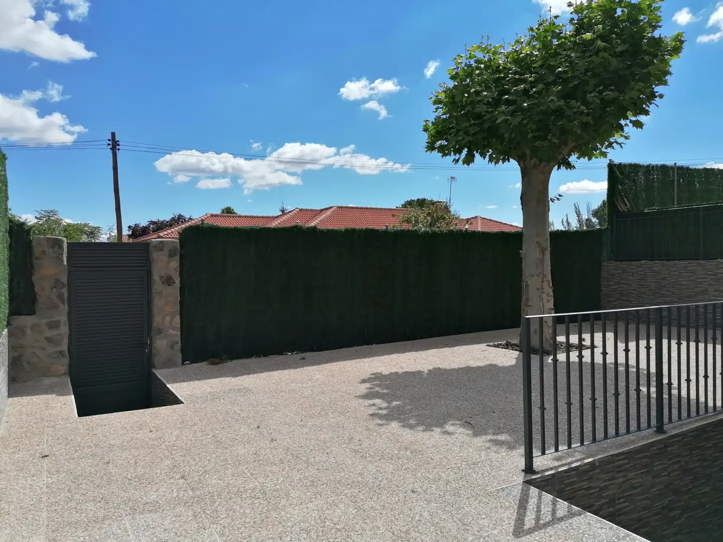 Jardí de Apartament de lloguer en Villanueva de la Cañada amb Calefacció, Forn i Rentadora