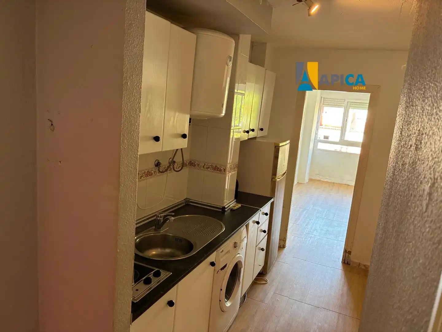 Cuina de Pis en venda en Algeciras amb Aire condicionat, Piscina i Piscina comunitària