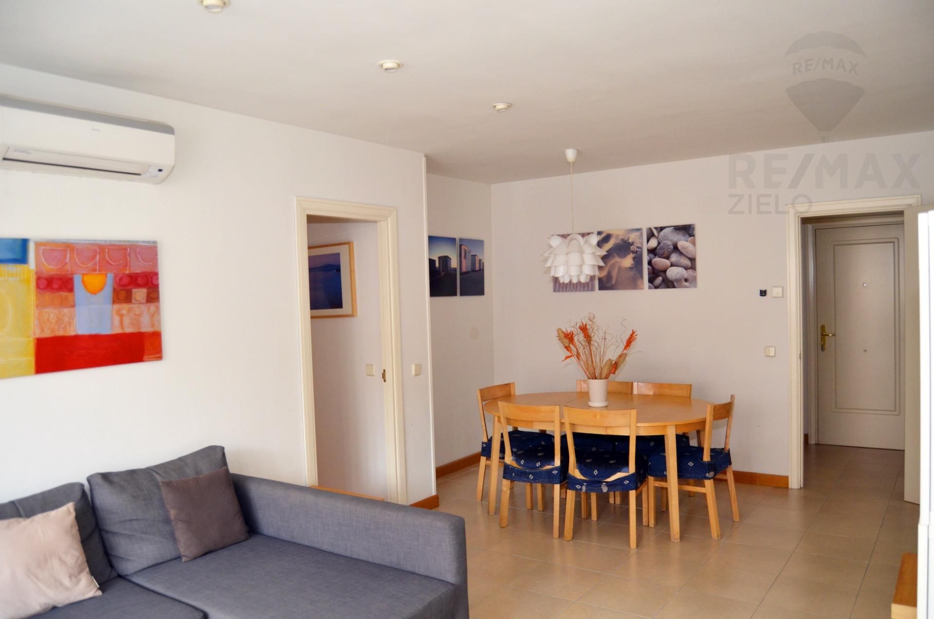 Menjador de Pis de lloguer en  Madrid Capital amb Aire condicionat, Calefacció i Moblat