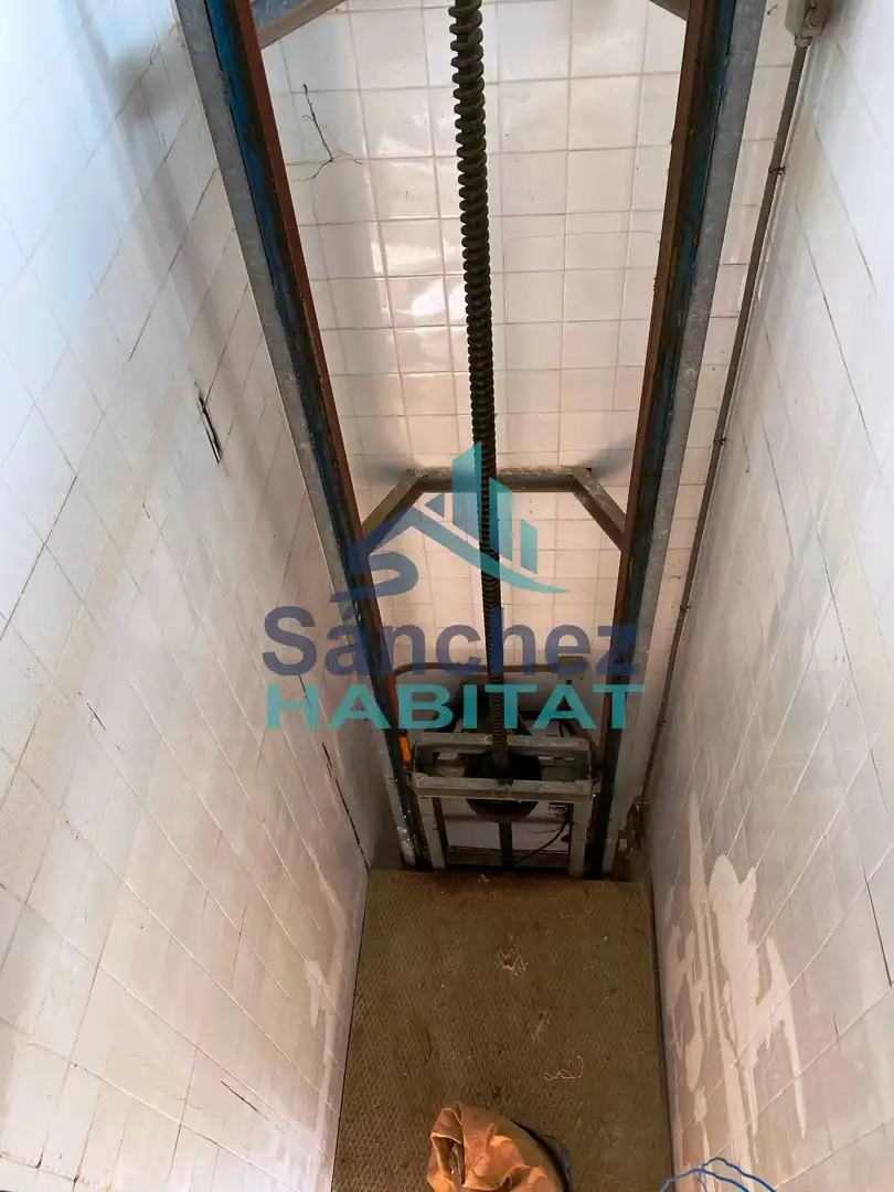 Industrial buildings for sale in Chelva
