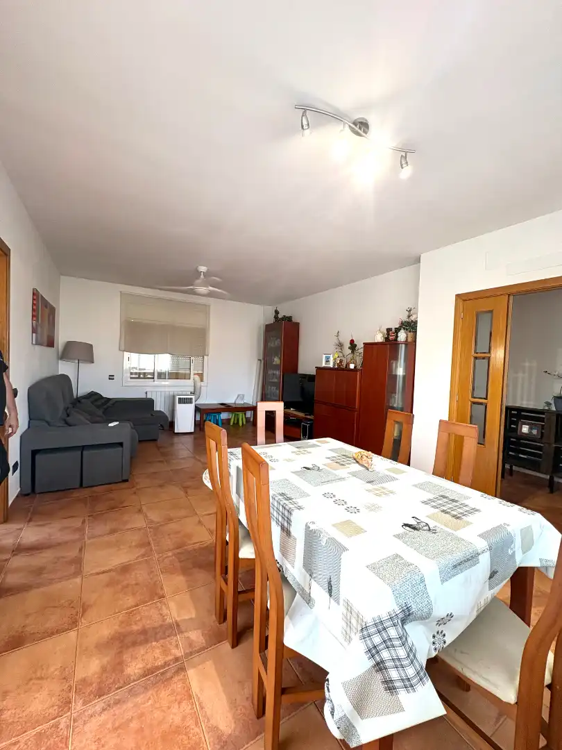 Sala de estar de Casa o chalet en venta en Rubí con Aire acondicionado, Calefacción y Jardín privado