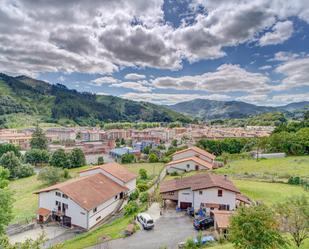 Vista exterior de Casa o xalet en venda en Markina-Xemein amb Aire condicionat i Terrassa