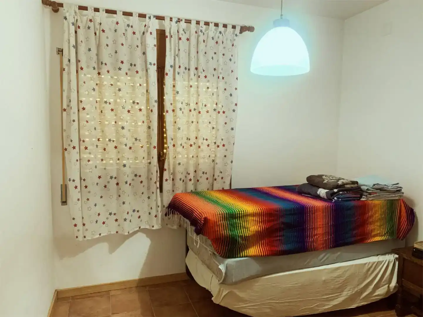Schlafzimmer von Country house zum Verkauf in Reus mit Schwimmbad und Balkon
