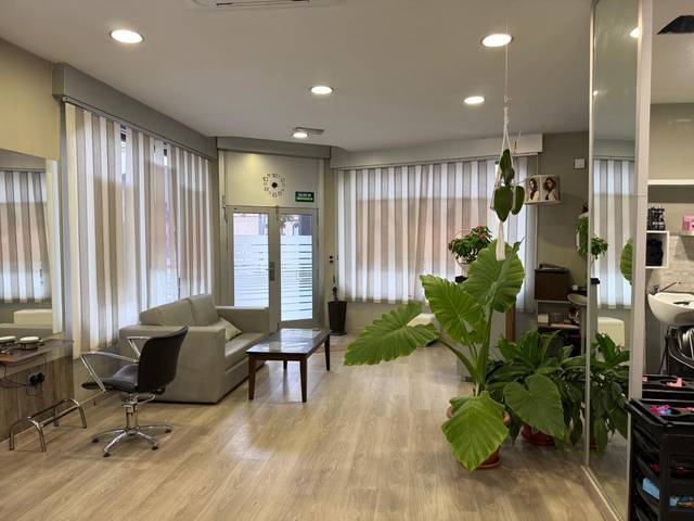 Local comercial en Alquiler en Parque de San Roque