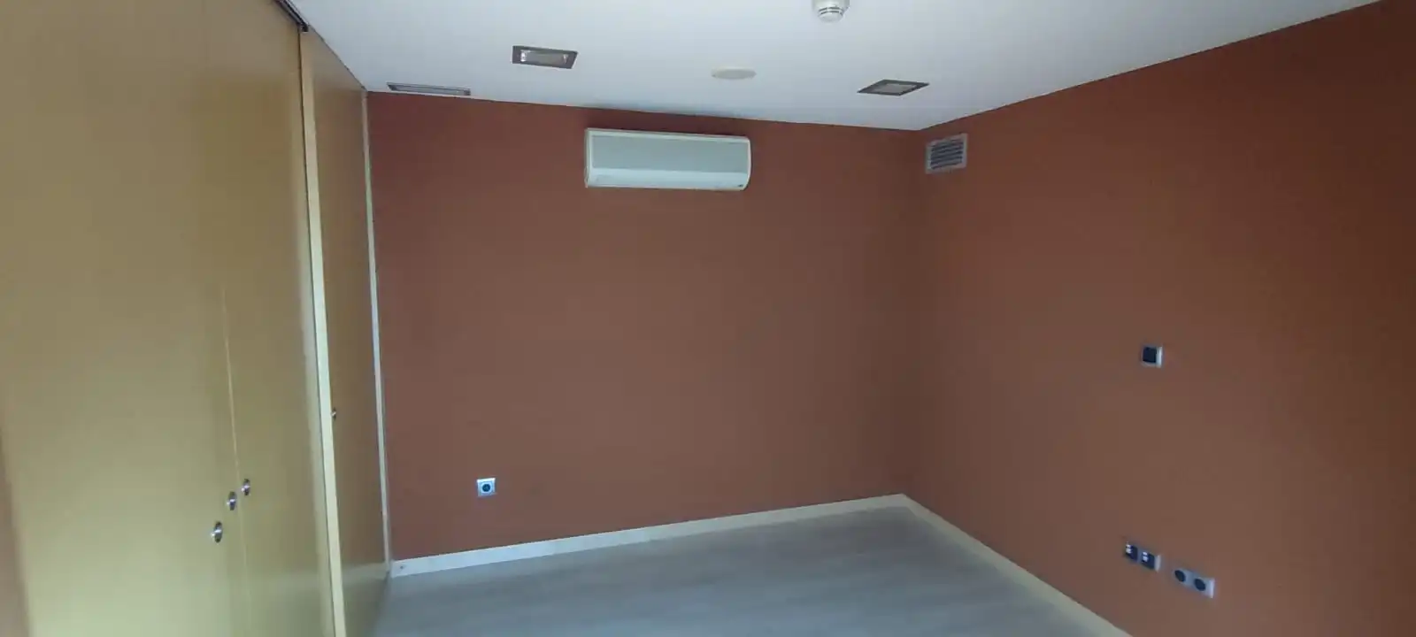 Commercial properties for sale in  Pamplona / Iruña