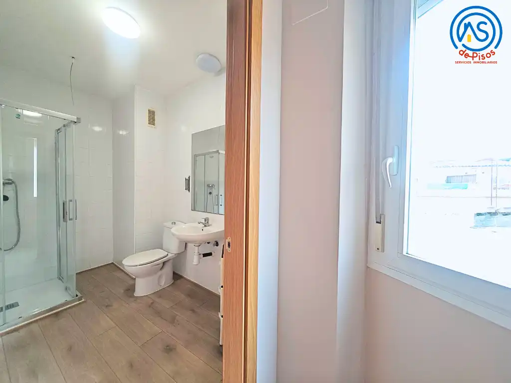 Bany de Apartament de lloguer en Zaragoza amb Calefacció, Parquet i Moblat