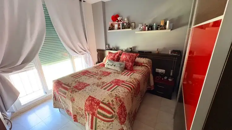 Dormitori de Apartament en venda en Mont-roig del Camp amb Aire condicionat i Piscina comunitària
