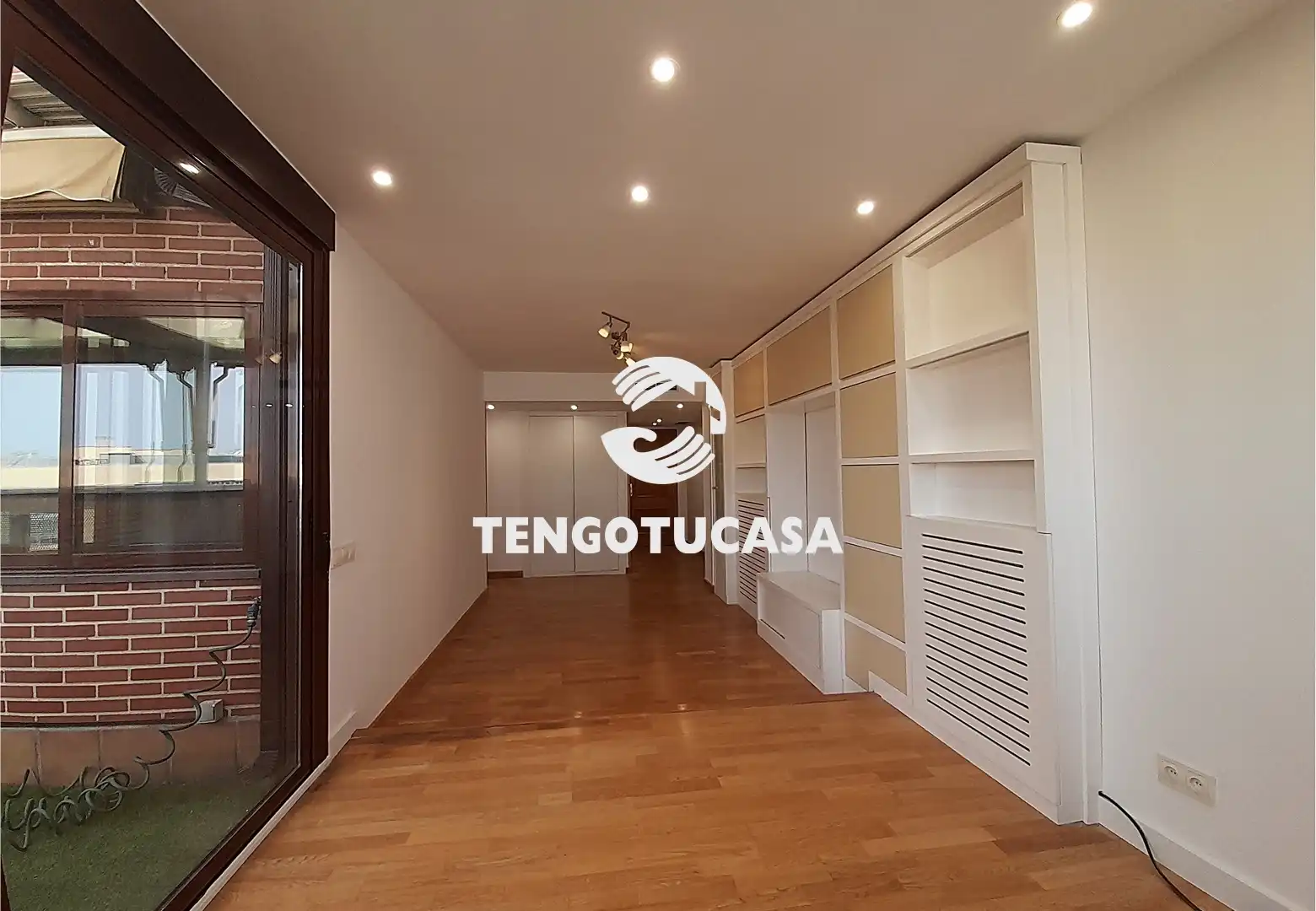Dachboden zum Verkauf in Madrid mit Klimaanlage, Heizung und Terrasse