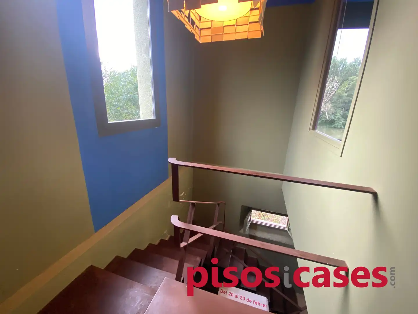 Office for rent in Manlleu  with Air Conditioner