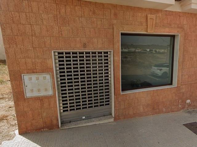 Local comercial en Alquiler en Calle macael en Balanegra