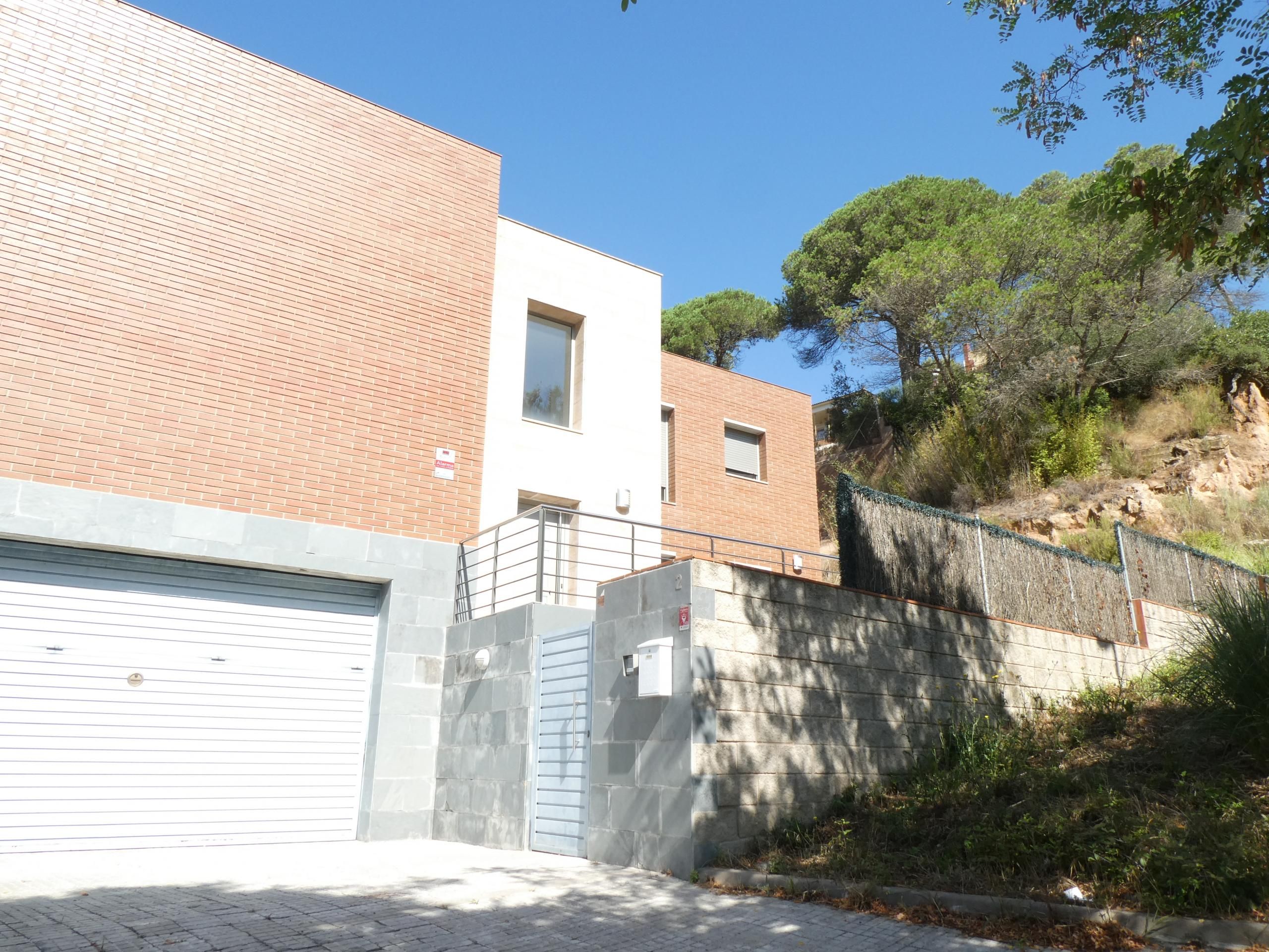 Vista exterior de Casa o chalet en venta en Vilanova del Vallès