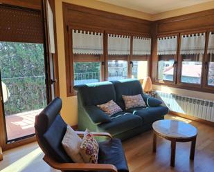 Living room of Attic to rent in Puigcerdà  with Terrace and Balcony