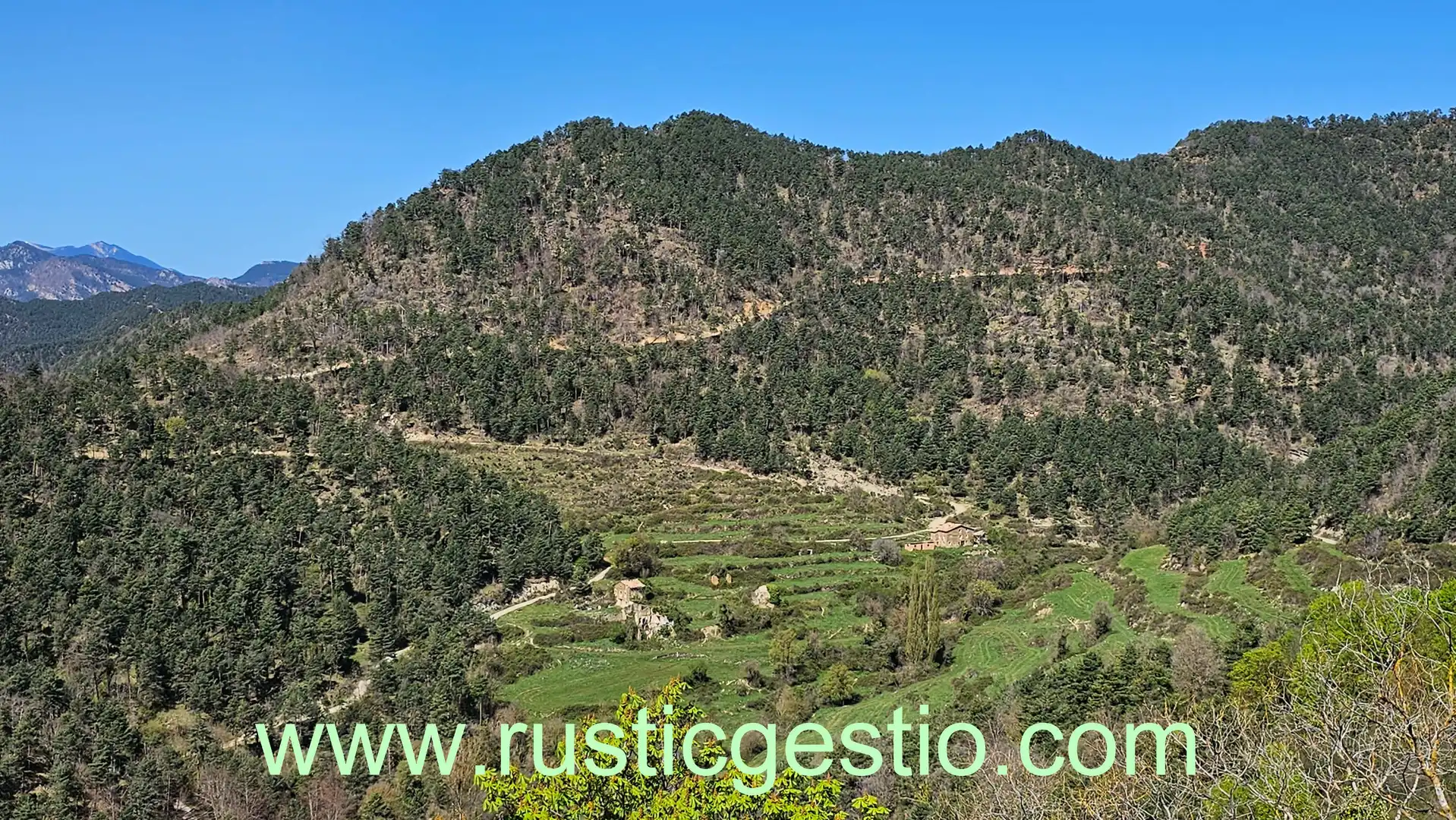 Finca rústica en venda en Les Llosses amb Jardí privat, Terrassa i Balcó