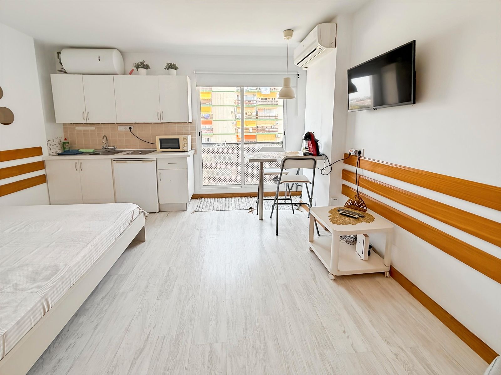 Bedroom of Study for sale in Benalmádena  with Air Conditioner, Terrace and Furnished