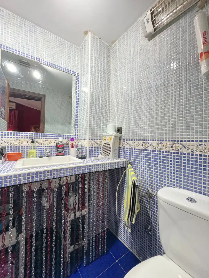 Bathroom of Houses for rent in Plasencia  with Air Conditioner, Heating and Furnished