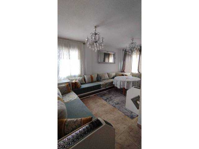 Piso en Venta en Calle Noblejas en Urbanización San Isidro