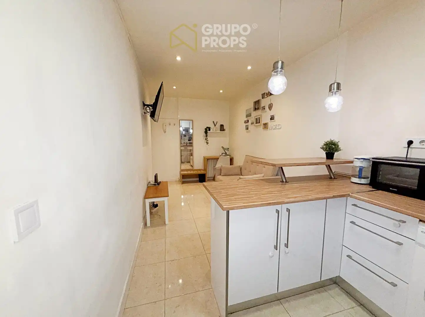 Cocina de Piso en venta en Madrid con Calefacción, Terraza y Amueblado