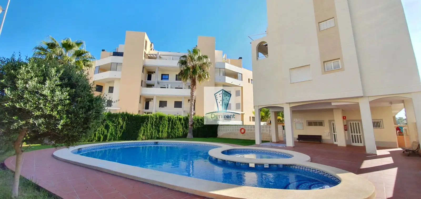 Piscina de Apartament de lloguer en Dénia amb Aire condicionat, Calefacció i Terrassa