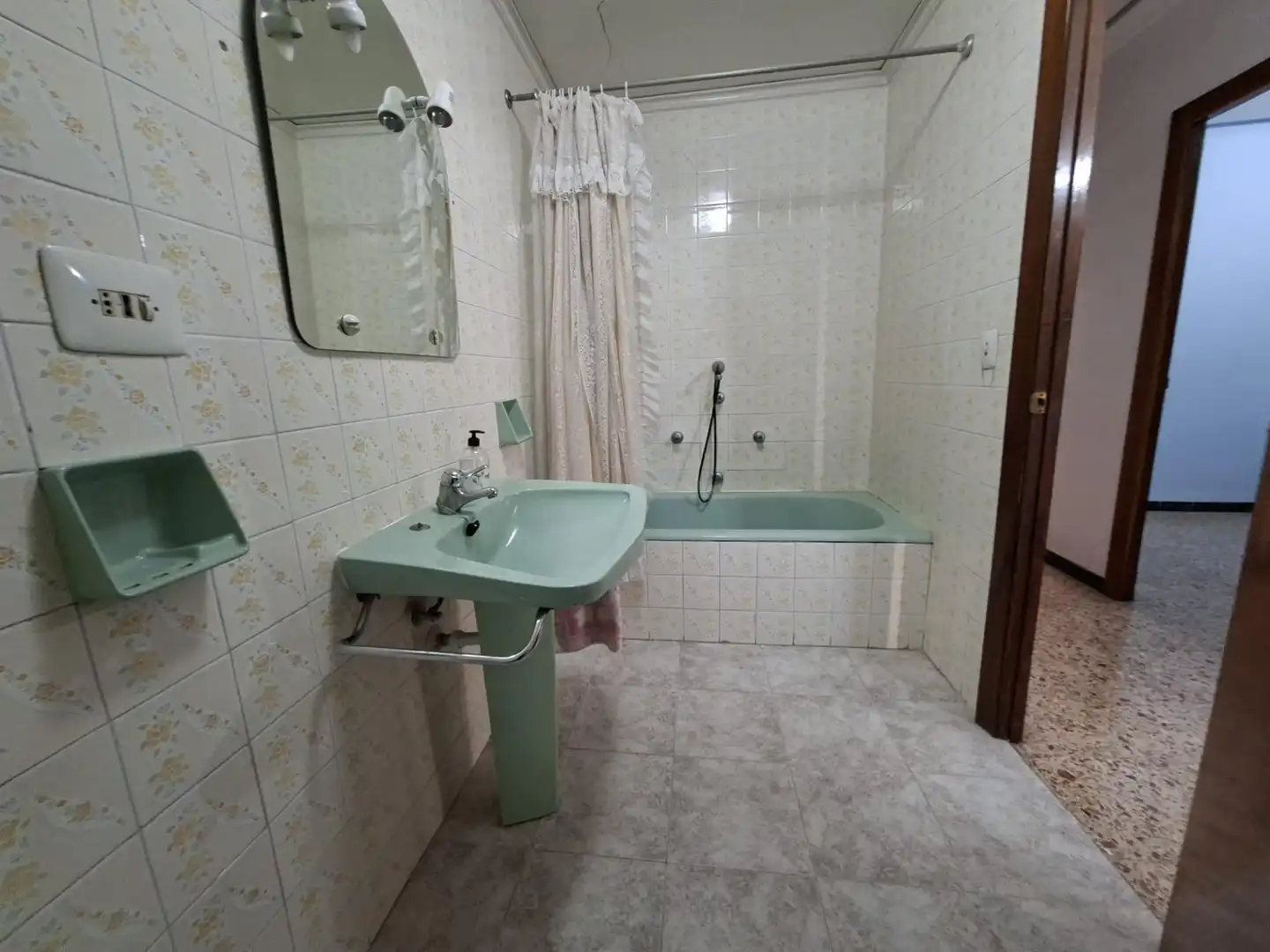 Baño de Piso en venta en Gandia con Aire acondicionado, Calefacción y Trastero