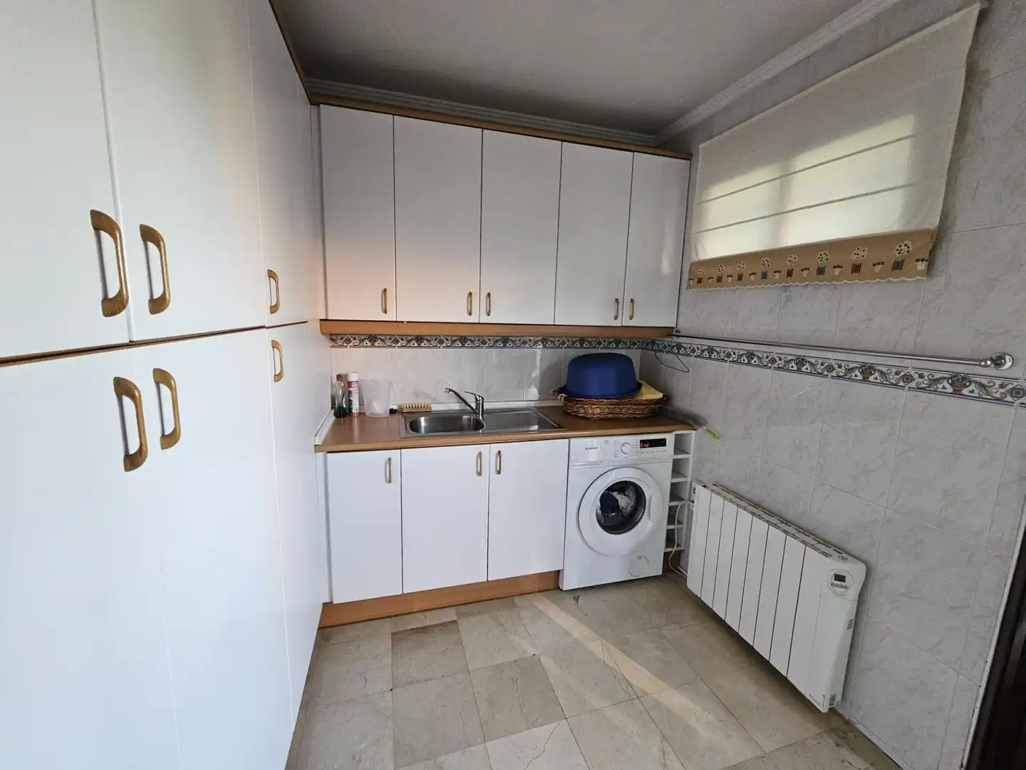 Cocina de Casa o chalet en venta en Ponferrada con Aire acondicionado, Calefacción y Jardín privado