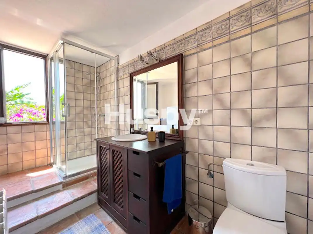 Casa con piscina en venta en Carrer Guillem De Montgri, imagen 17