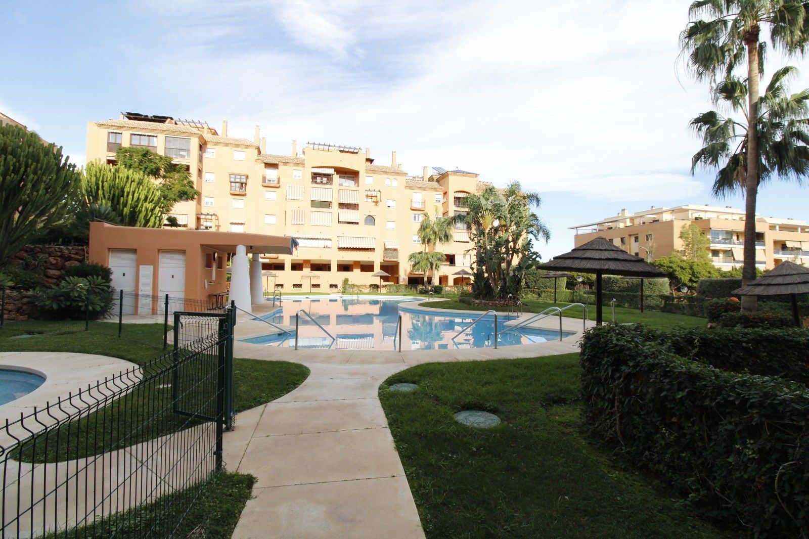 Jardí de Pis de lloguer en Torremolinos amb Terrassa i Moblat