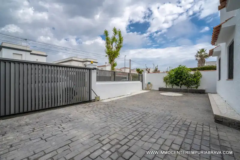 Chalet en venta en Cap Ras - Creus - Falconera, imagen 3
