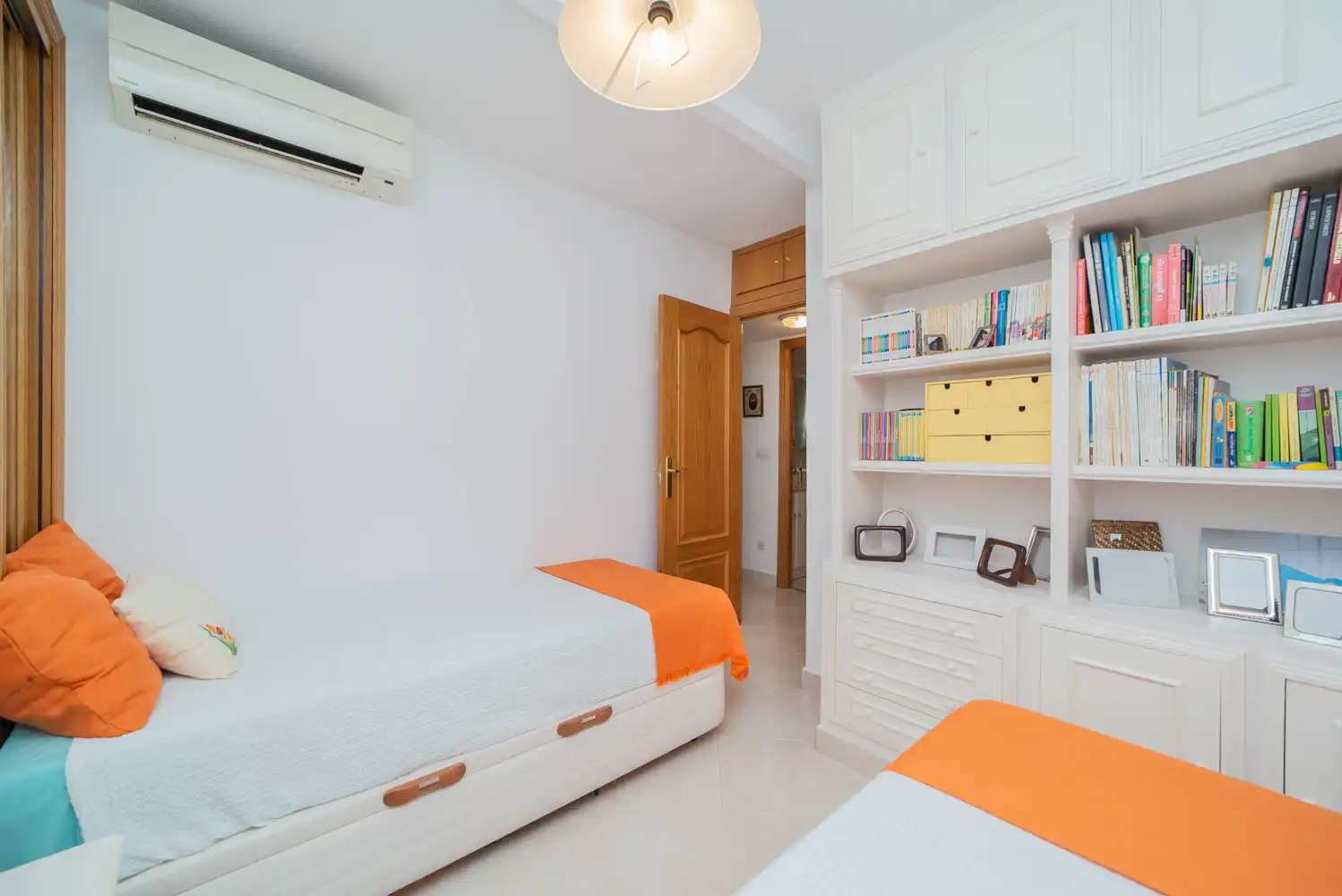 Bedroom of Flat for sale in Móstoles  with Air Conditioner, Heating and Terrace