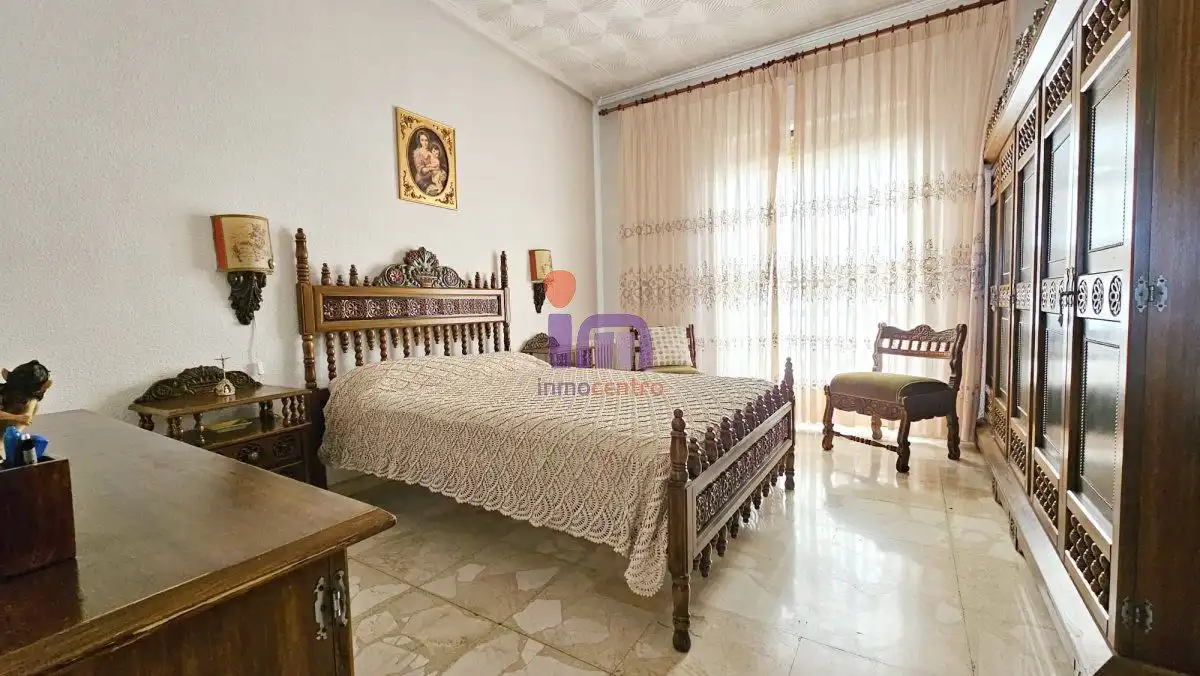 Casa con terraza en venta en Valdepeñas, imagen 5