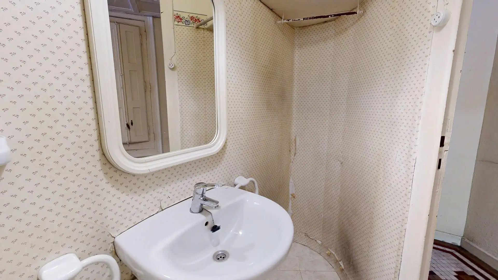 Baño de Piso en venta en Zaragoza con Calefacción y Trastero
