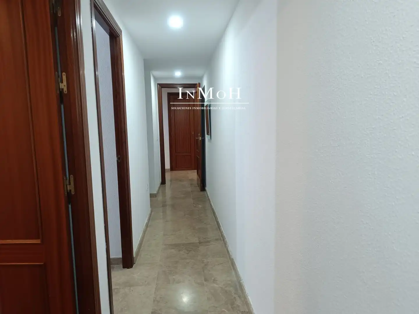 Wohnung zum Verkauf in San Fernando mit Heizung, Terrasse und Balkon