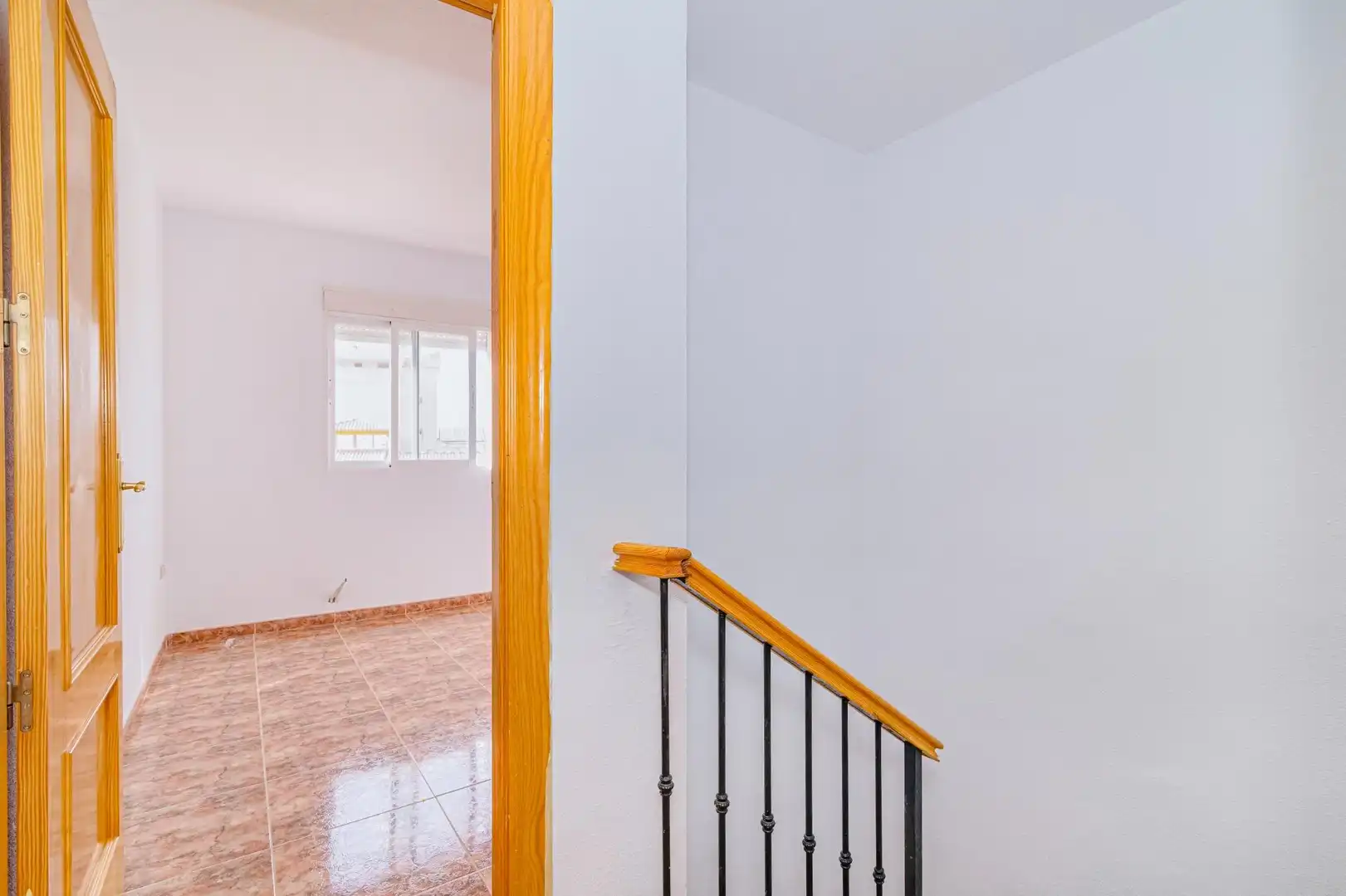 Detached homes for sale in Las Gabias  with Balcony
