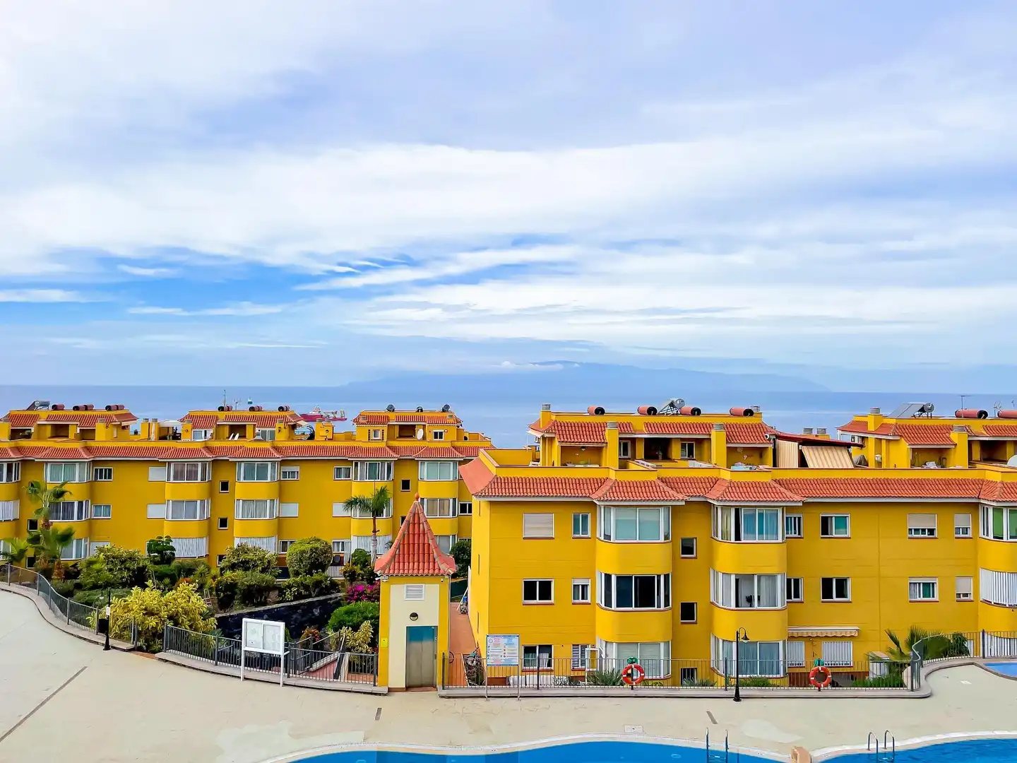 Vista exterior de Apartamento en venta en Santiago del Teide con Jardín privado, Terraza y Trastero