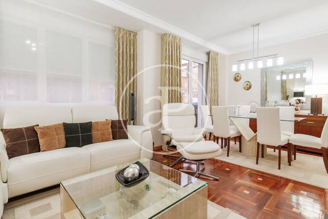 Piso en Venta en C. de Garcilaso en Trafalgar