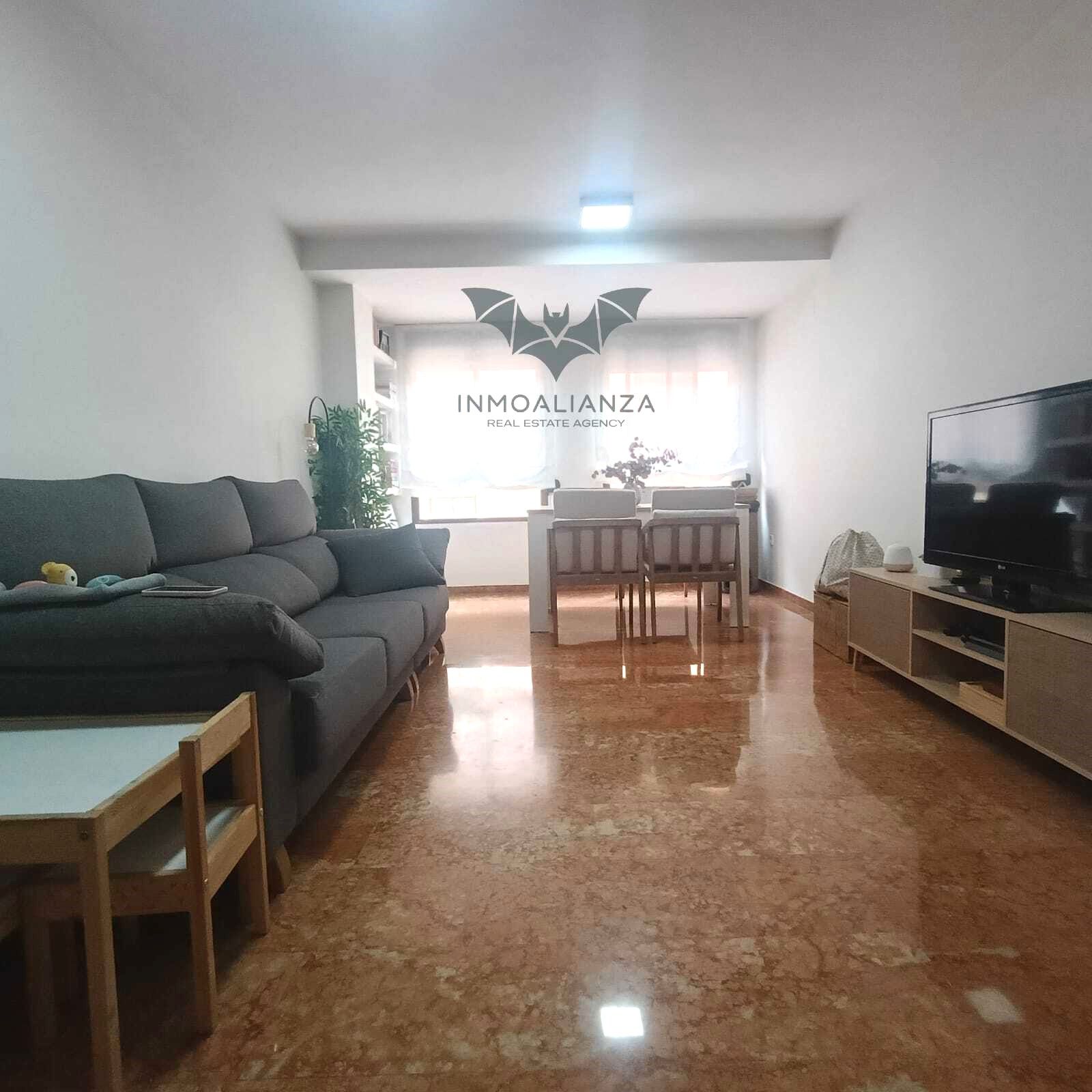 Vista exterior de Pis en venda en Alzira amb Aire condicionat, Calefacció i Forn