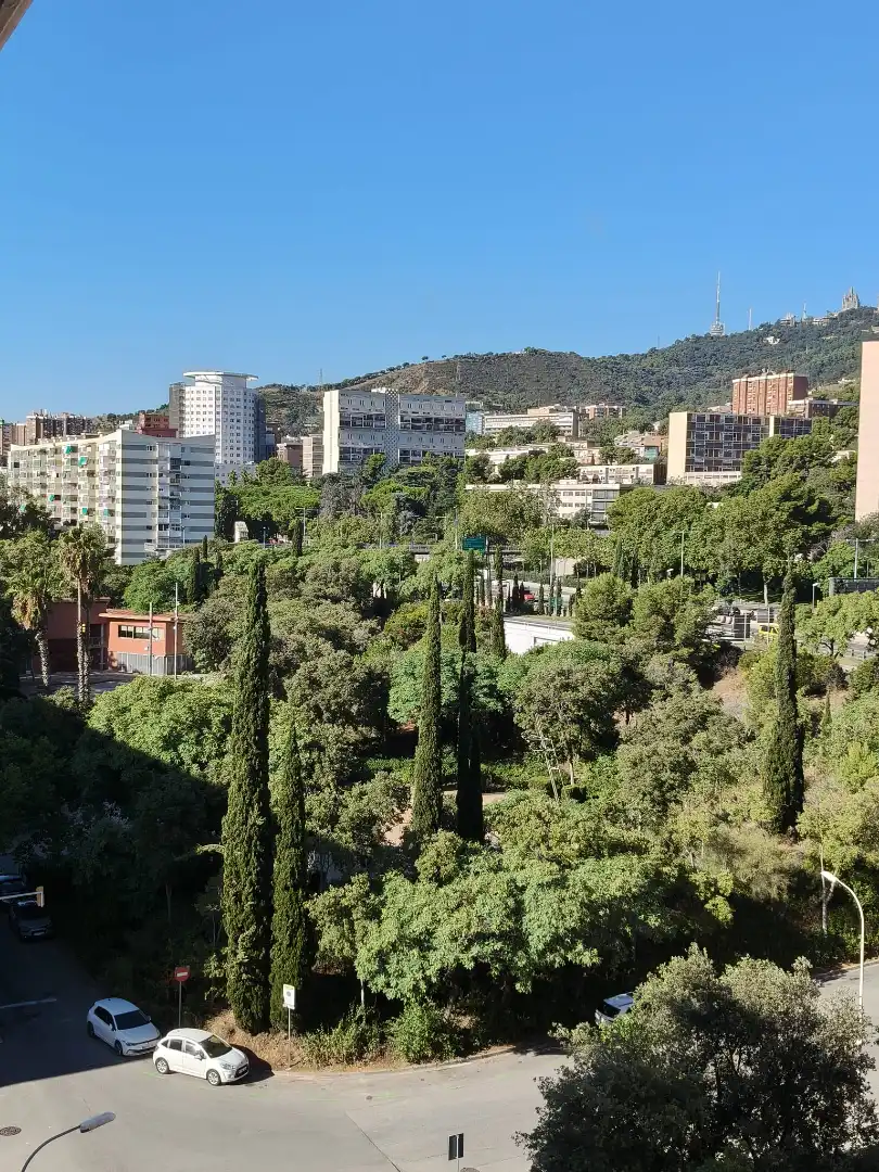 Außenansicht von Maisonette zum Verkauf in Barcelona mit Klimaanlage, Heizung und Parkett