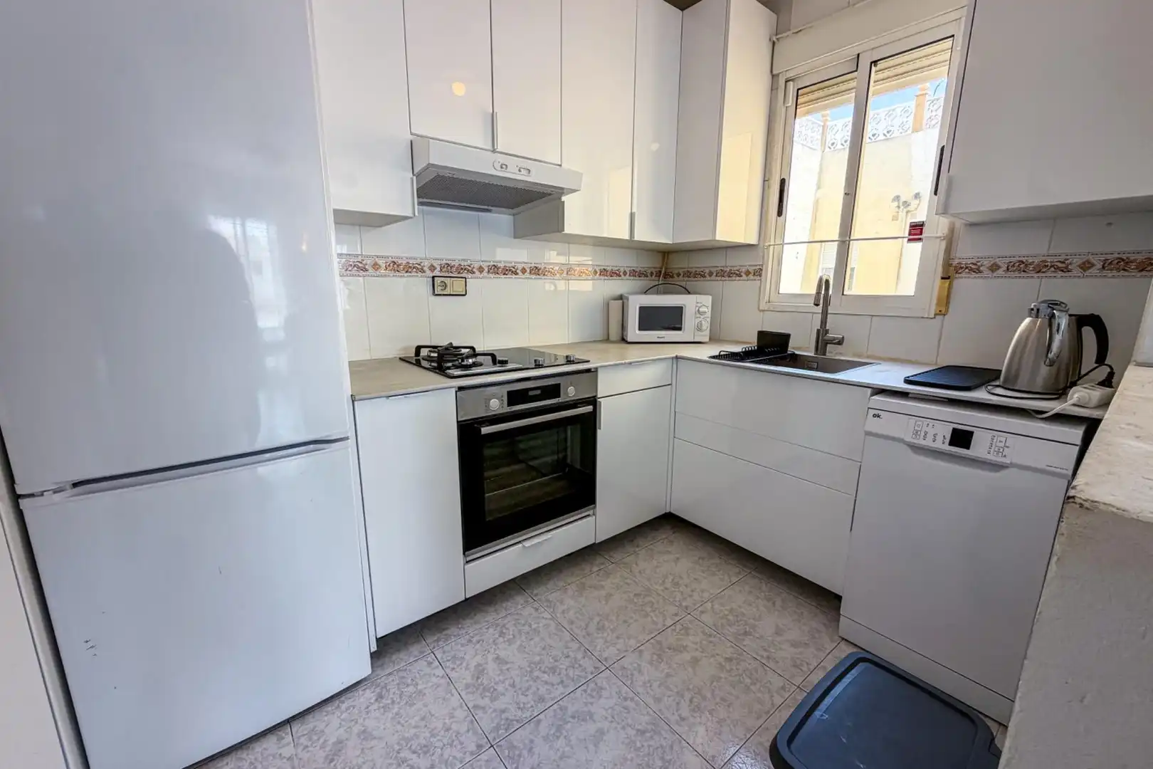 Cuina de Casa o xalet en venda en Torrevieja amb Aire condicionat, Calefacció i Terrassa