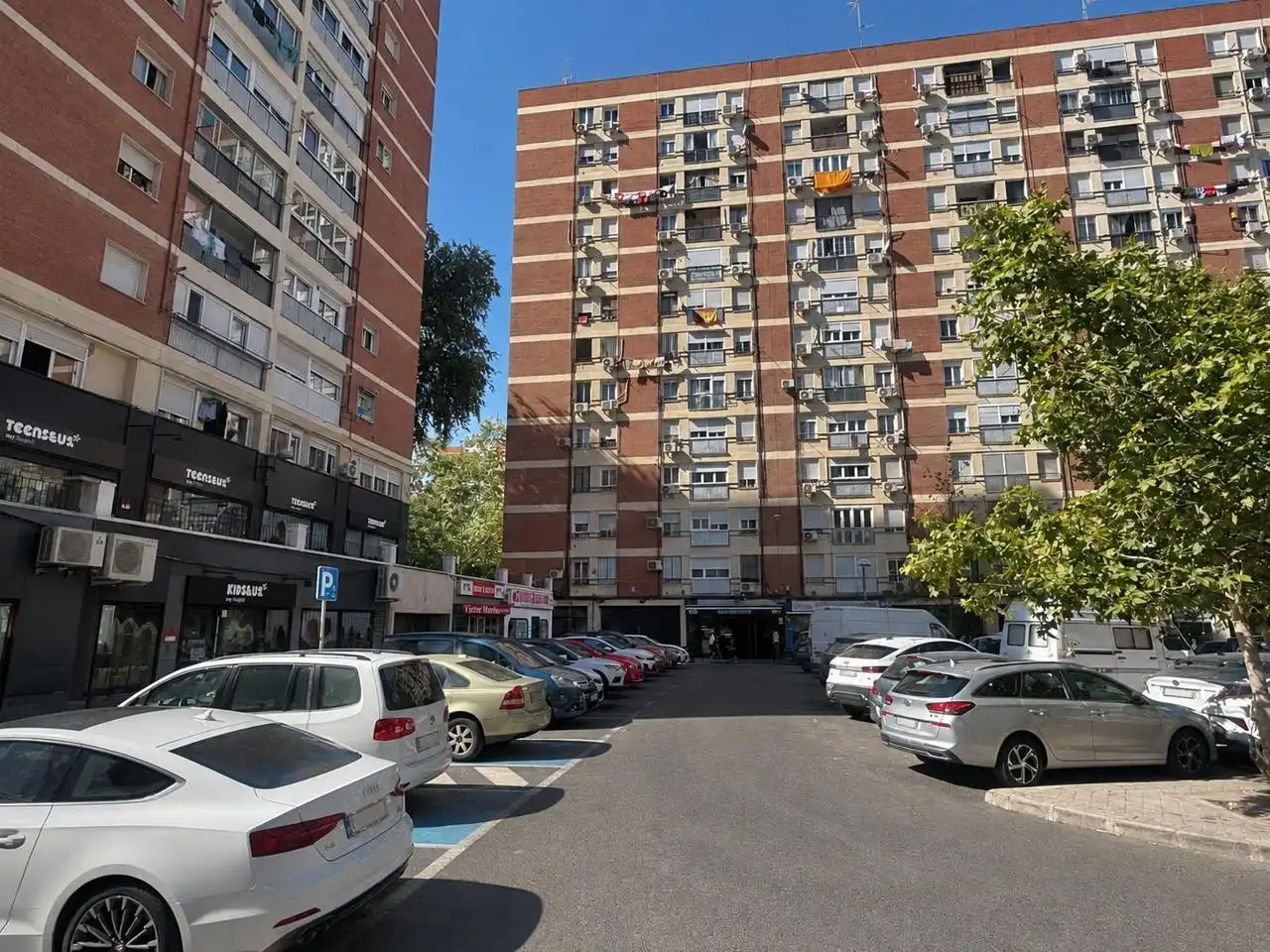 Local comercial en venda a Plaza de Arteijo