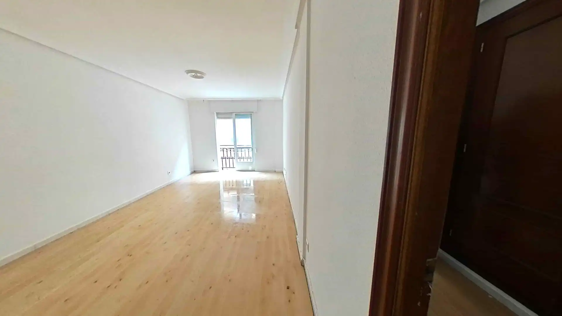Wohnung zum Verkauf in Benavente mit Heizung, Ofen und Balkon