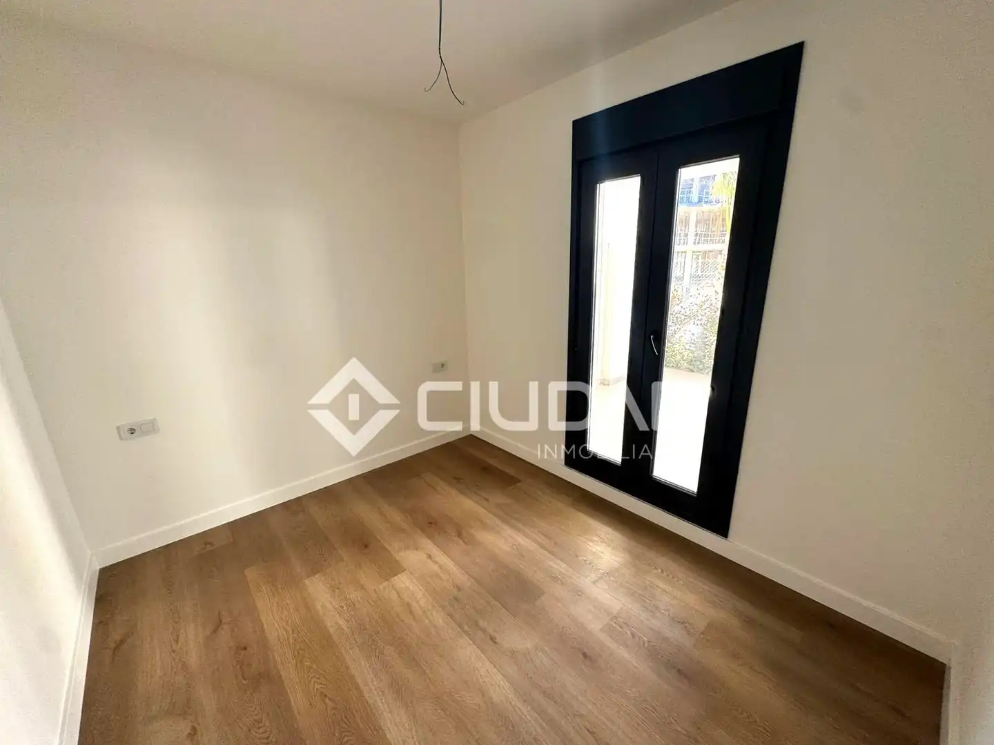 Habitación de Piso en venta en Sanlúcar de Barrameda con Jardín privado, Terraza y Trastero