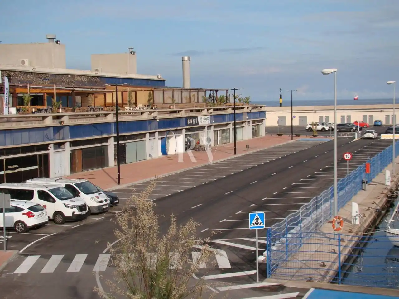 Außenansicht von Büro zur Miete in Tarragona mit Klimaanlage und Alarm